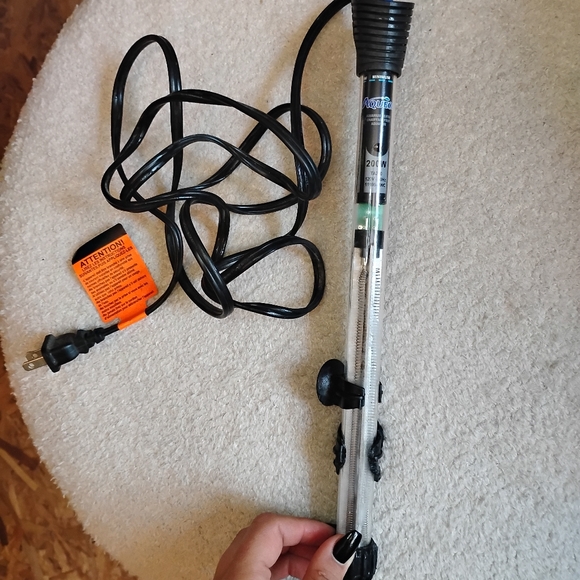 Aqueon Submersible Glass Aquarium Heater 200W - Picture 1 of 11